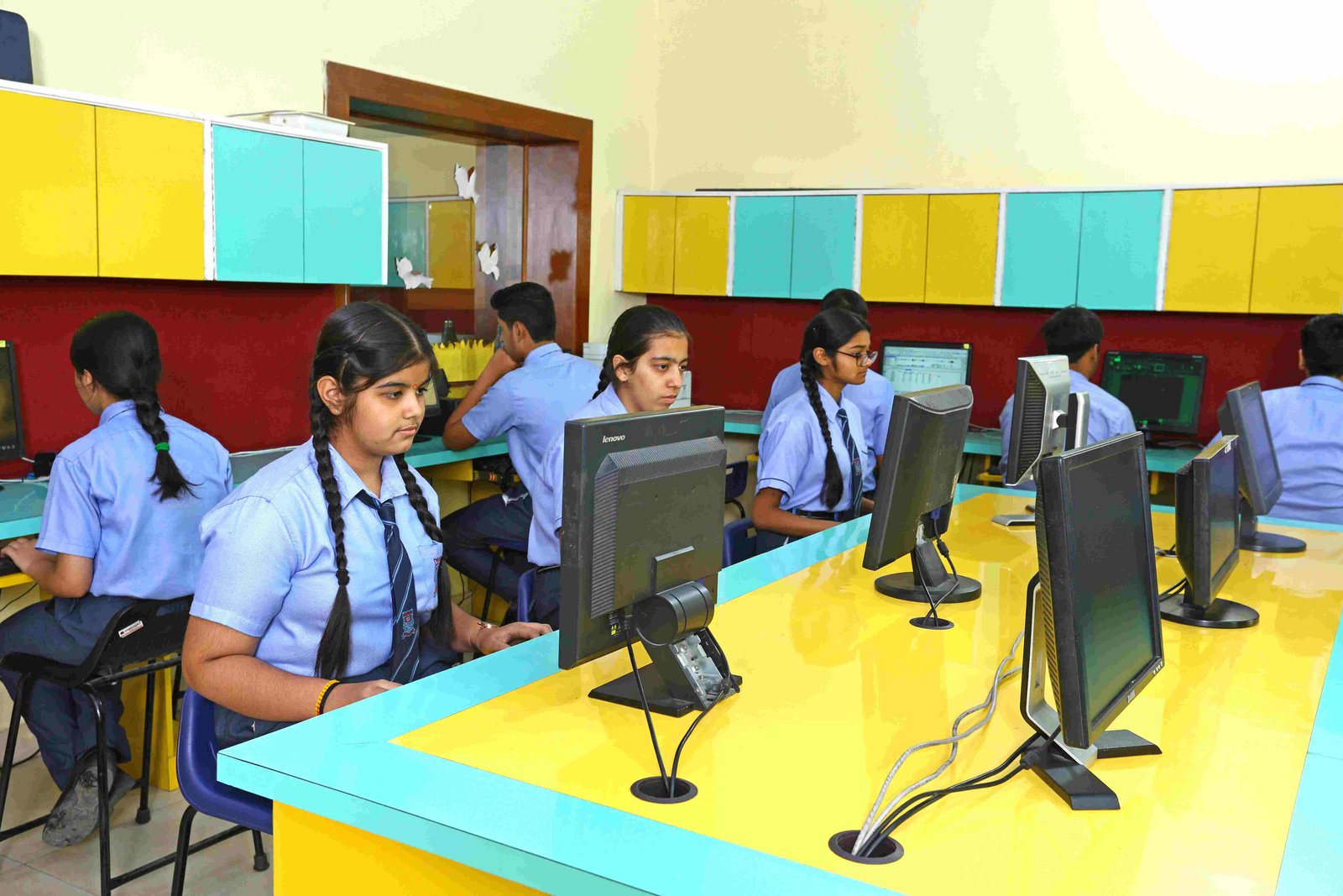 CBSE School in Vivek Vihar